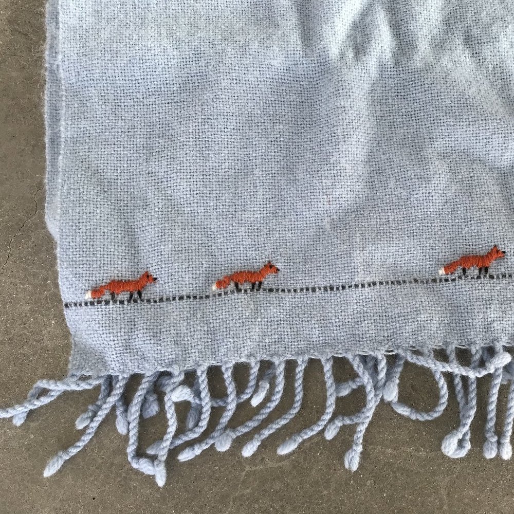 Kango Textile Grey-Blue scarf with foxes